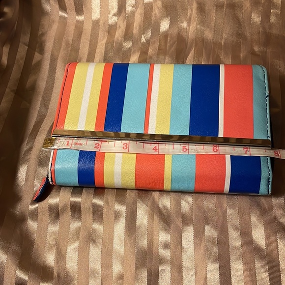 Safe keeper striped colorful wallet-like new. Has tons of space - Picture 11 of 13
